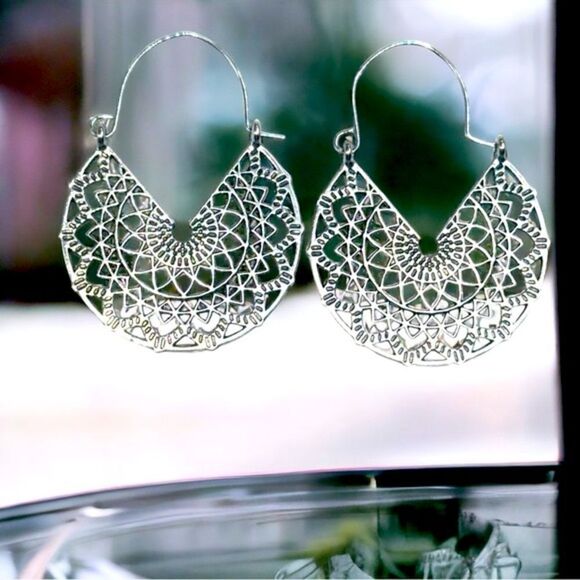 Silver Earrings l Hollowed Out l 3 Darling Styles l Hook l New - Picture 8 of 12